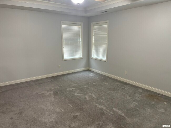 Building Photo - 2315 W Paddington Ct