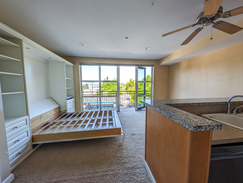Murphy bed - 10047 Main St