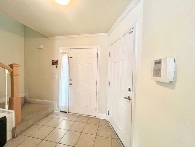 Building Photo - 558 Wingspan Way