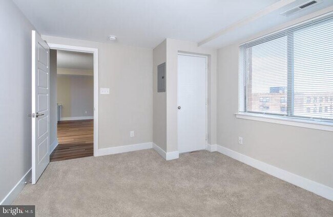 Primary Photo - 515 W Chelten Ave