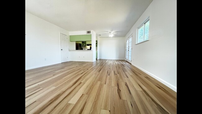 Building Photo - 5000 Mashie Cove