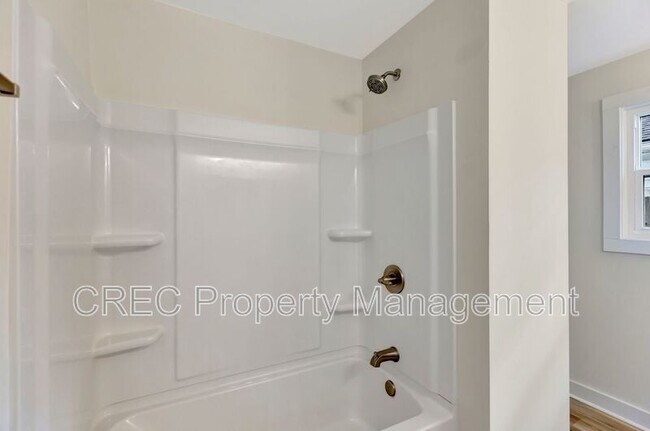 Building Photo - 6961 Raymond Ave