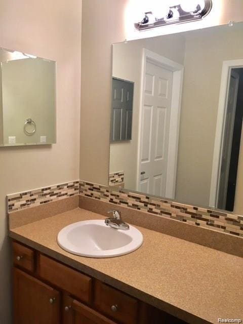 Building Photo - 954 Bloomfield Village Blvd