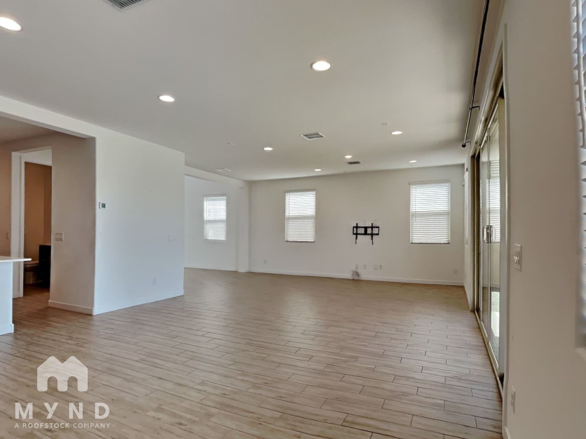 Building Photo - 9233 W Roma Ave