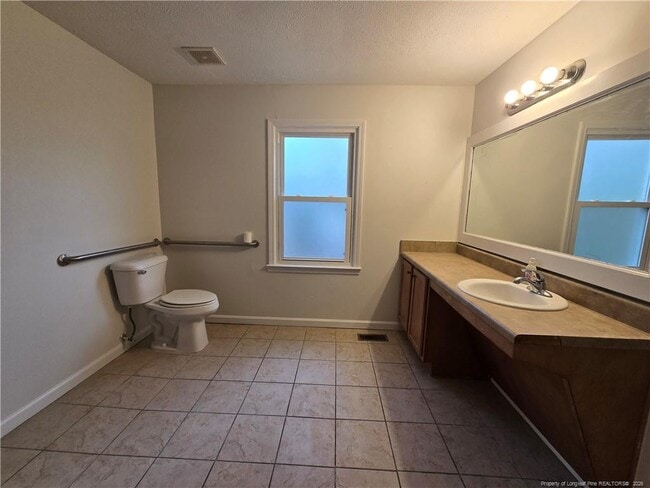 Building Photo - 1606 Gilmore St