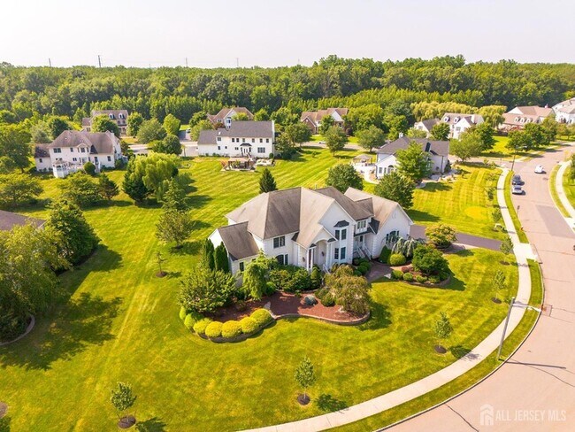 Building Photo - 19 Meadowlark Dr