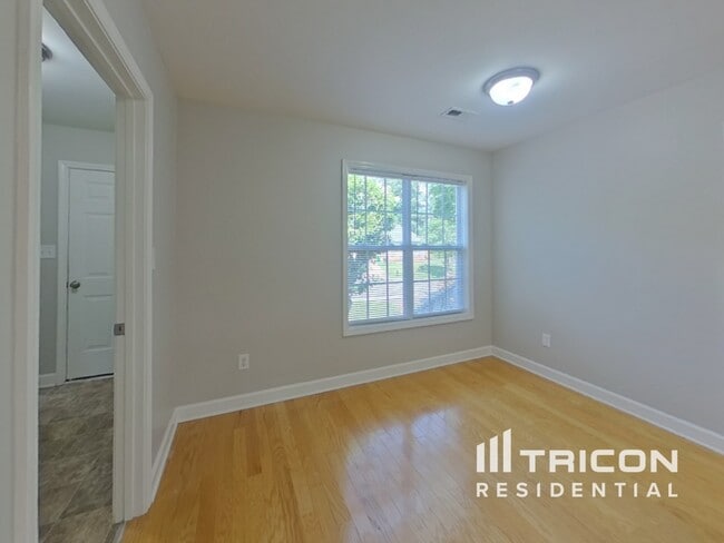 Building Photo - 4407 Gladwood Lane Charlotte NC