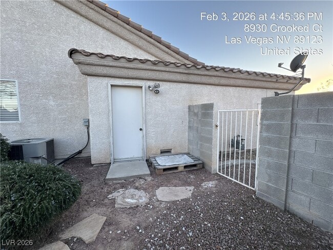 Building Photo - 8930 Crooked Ct