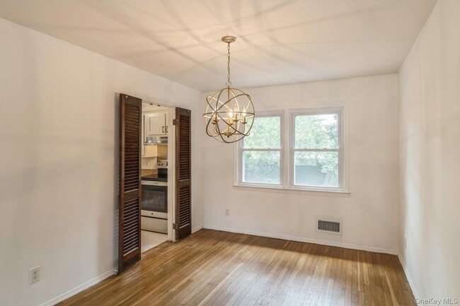 Building Photo - 22 Central St