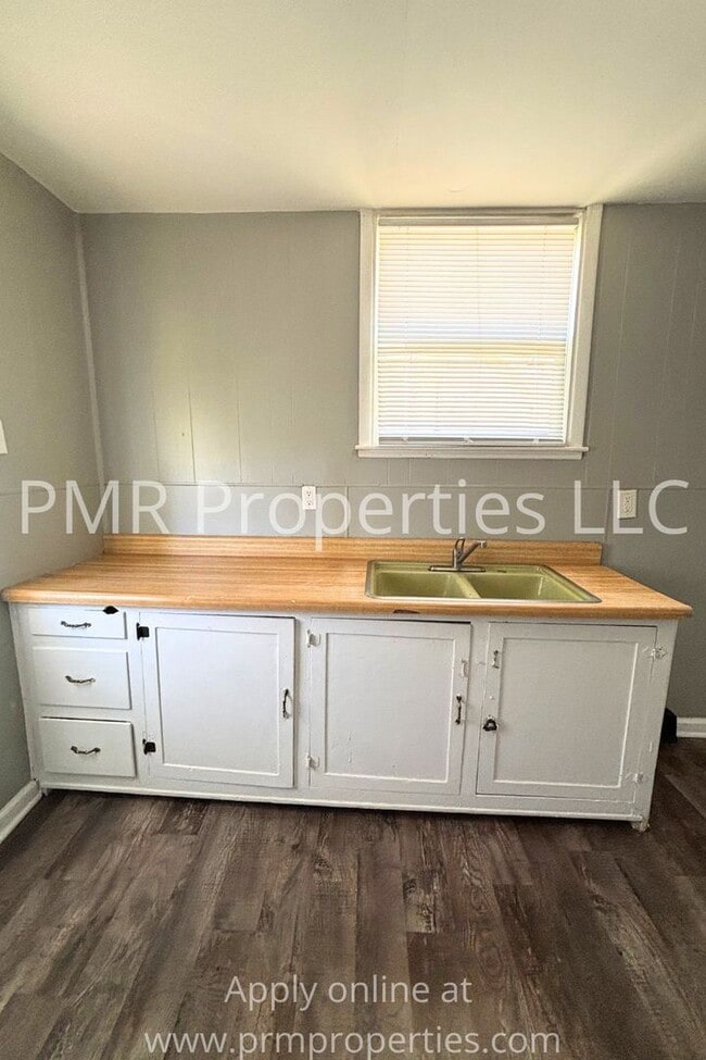 Building Photo - 2826 Lafayette Street