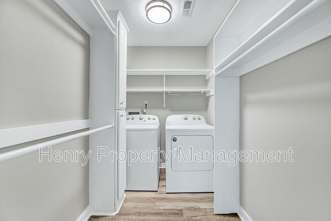 Building Photo - 150 Carmichael Ct