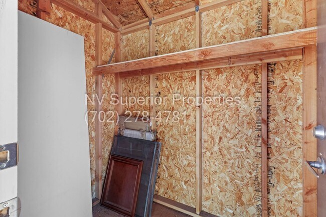 Building Photo - SW!! Spring Valley!! Single Story!!! Covered Patio!!! Fire Place!! Pet Friendly!!! Community Park...