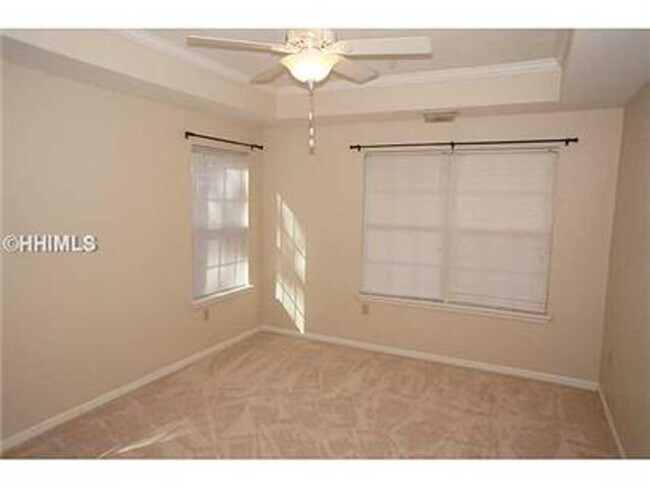 Building Photo - 4924 Bluffton Parkway