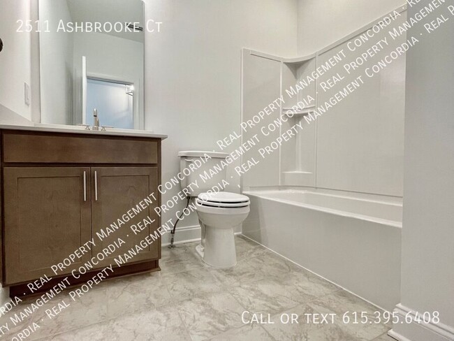 Building Photo - 2511 Ashbrooke Ct