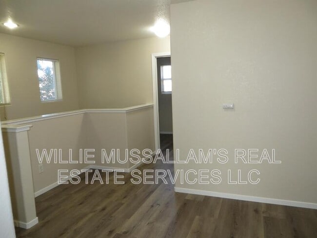 Building Photo - 16699 Colonial Trail