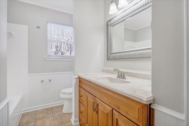 Building Photo - 518 Hillview Dr
