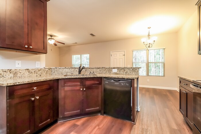 Building Photo - 180 Rankin Cir
