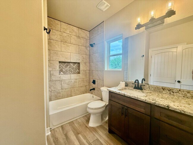 Building Photo - 1075 County Rd 678 E Natalia, TX 78059