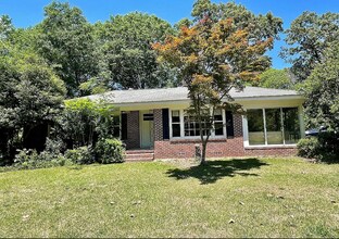 Building Photo - 803 S St Claire Dr