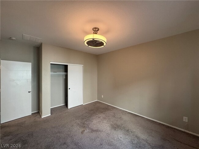 Building Photo - 43 Heathrow Lake Ave