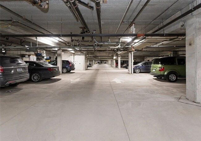 Building Photo - Modern 2-Bedroom, 2-Bathroom Condo – Prime...