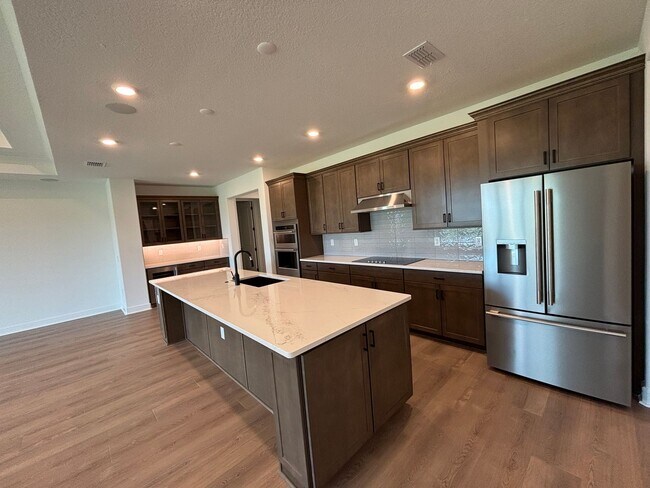 Building Photo - 6360 SW 82nd Terrace