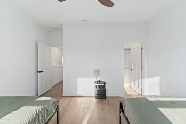 Building Photo - 3034 Gray St