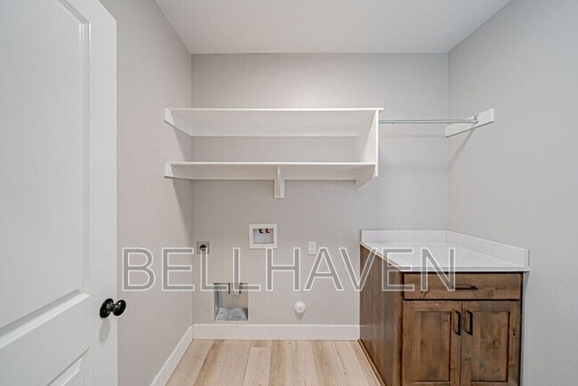 Building Photo - 1483 Fremont Ave