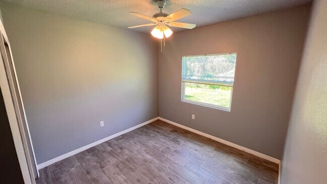 Building Photo - Beautiful 2020 Built 3 BD/2 BA Home in DeL...