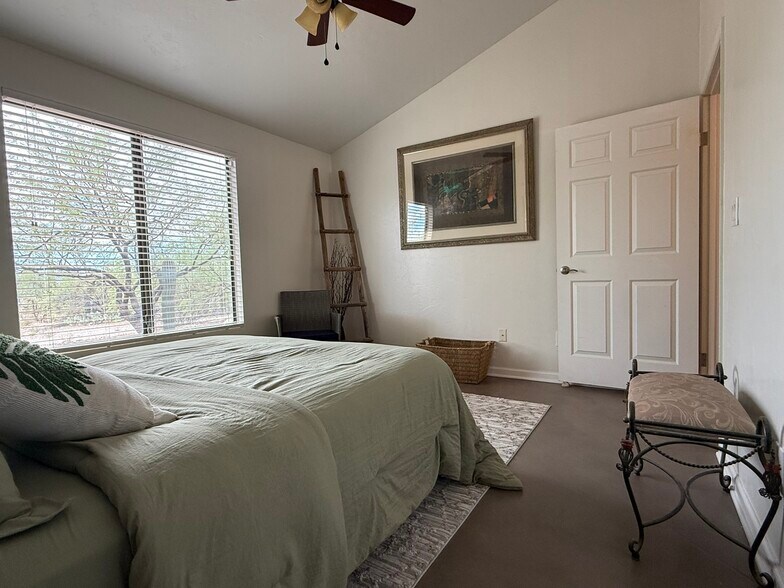Building Photo - 10361 E Kaibito Pl