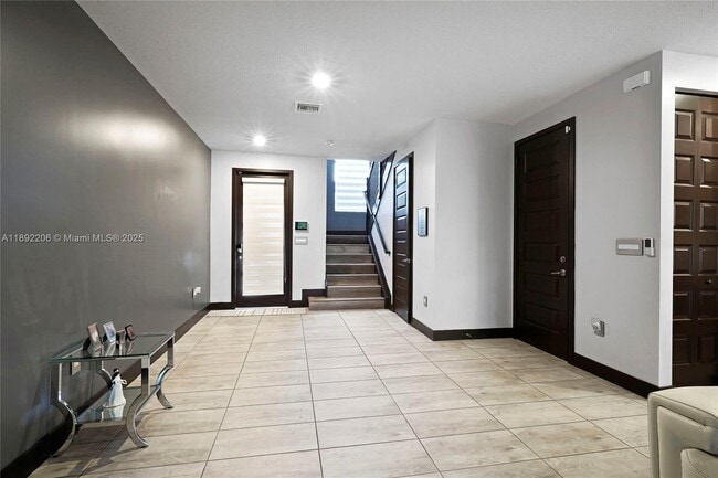 Building Photo - 15922 NW 91st Ct