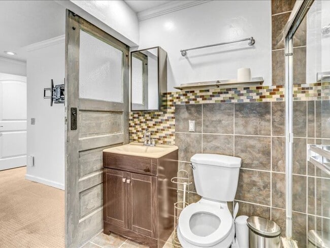 Building Photo - Spacious 4 Bed, 2 Bath Home in La Mesa with Detached Garage!