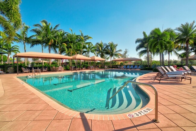 Building Photo - Furnished 3 Bedroom Luxurious Single Famil...