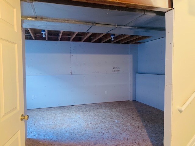 Building Photo - 4952 Tarcoola Ln