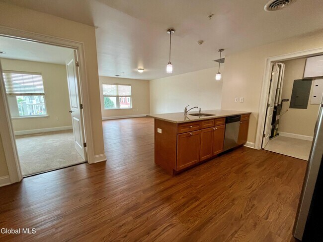 Building Photo - 60 Weibel Ave