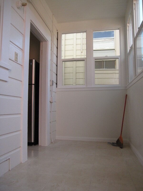 Building Photo - 866 Broadway