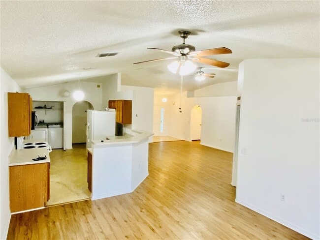 Building Photo - 3992 Warbler Dr