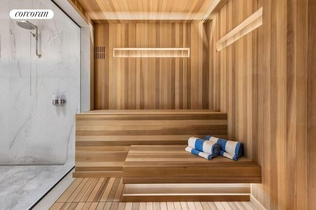 Building Photo - 15 E 30th St