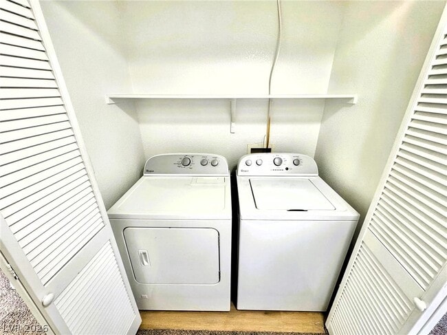 Building Photo - 830 Carnegie St