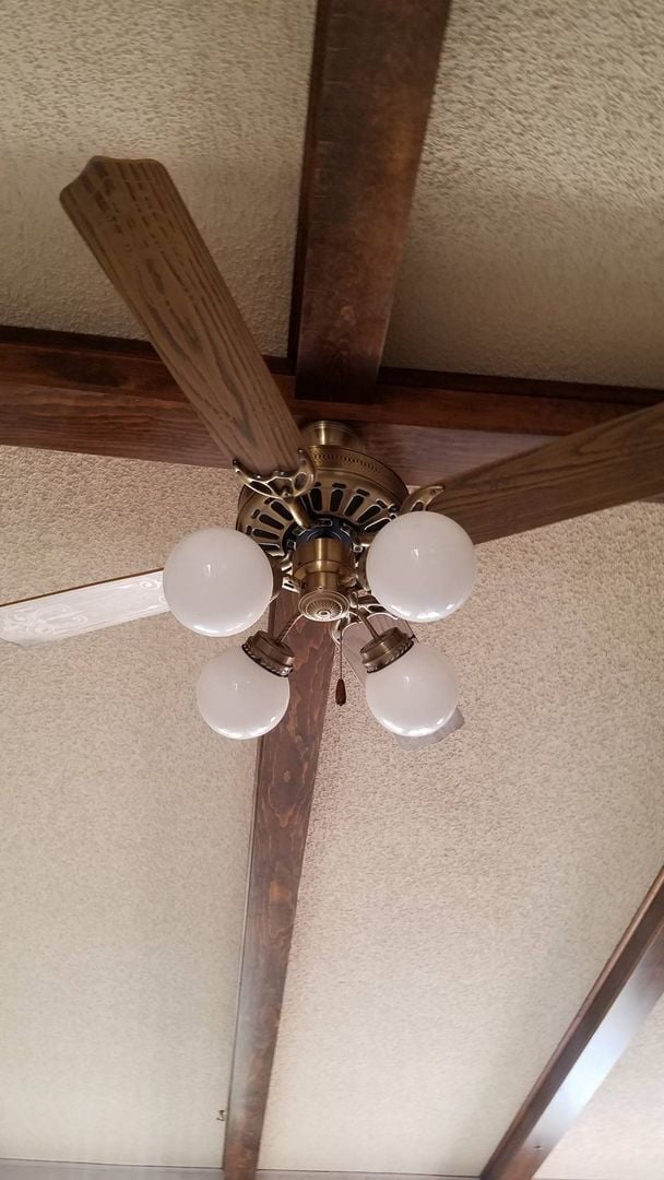 Building Photo - Home For Rent - Great Location on the Westside w/ Refrigerated Air!