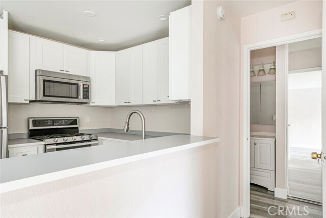 Building Photo - 365 Burchett St