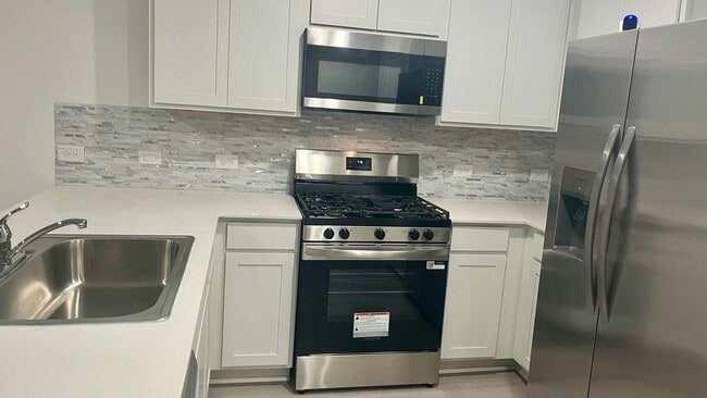 Building Photo - 9226 Speckled Trout Dr