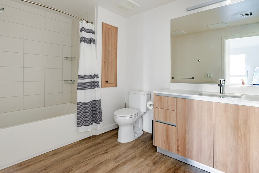 Building Photo - 1200 Rickabaugh Wy