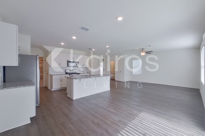 Building Photo - 31909 Katelin Cir