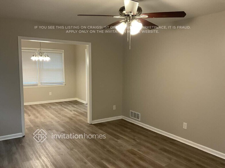 Building Photo - 1150 Carlo Terrace SW