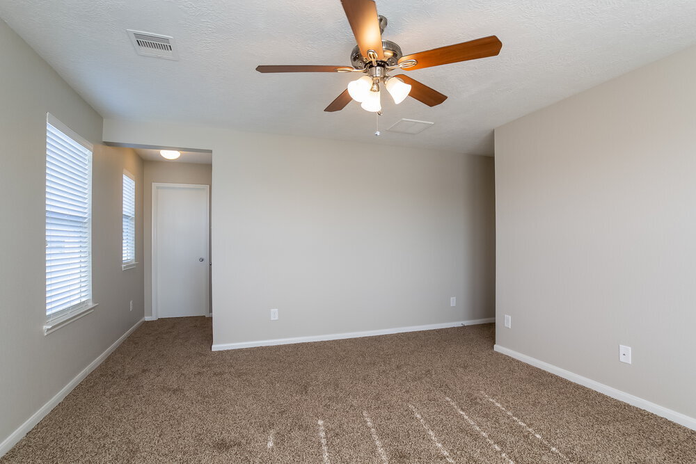 Building Photo - 1227 Grassy View Dr
