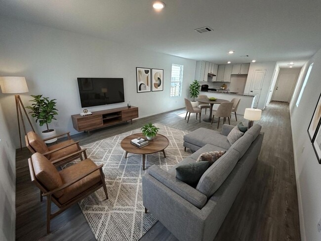 Building Photo - Rare Find: Affordable 3BR Ready for Immediate Move-In- Apartment-Style Living Without The Apartment!