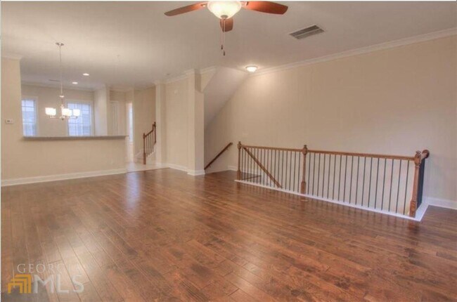 Building Photo - 2415 Tenor Ln