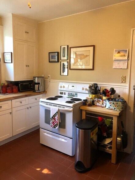Kitchen - 826 Osceola Ave