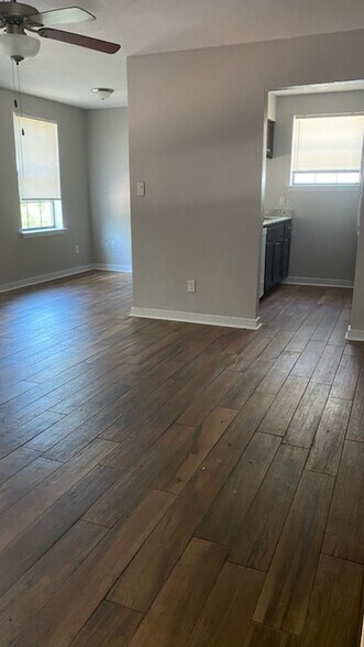 Building Photo - 1881 Nekoma Ct